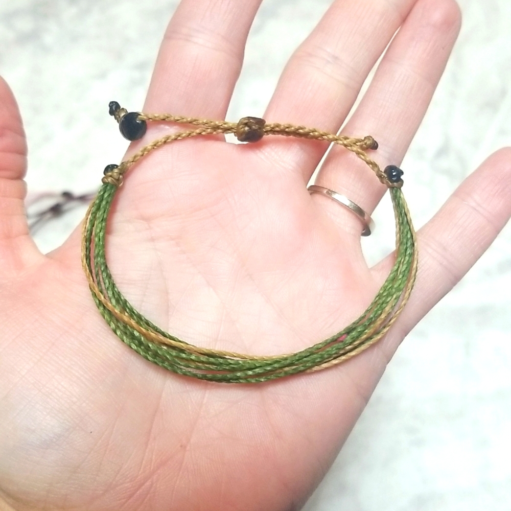 String Bracelets - Picture 11 of 16